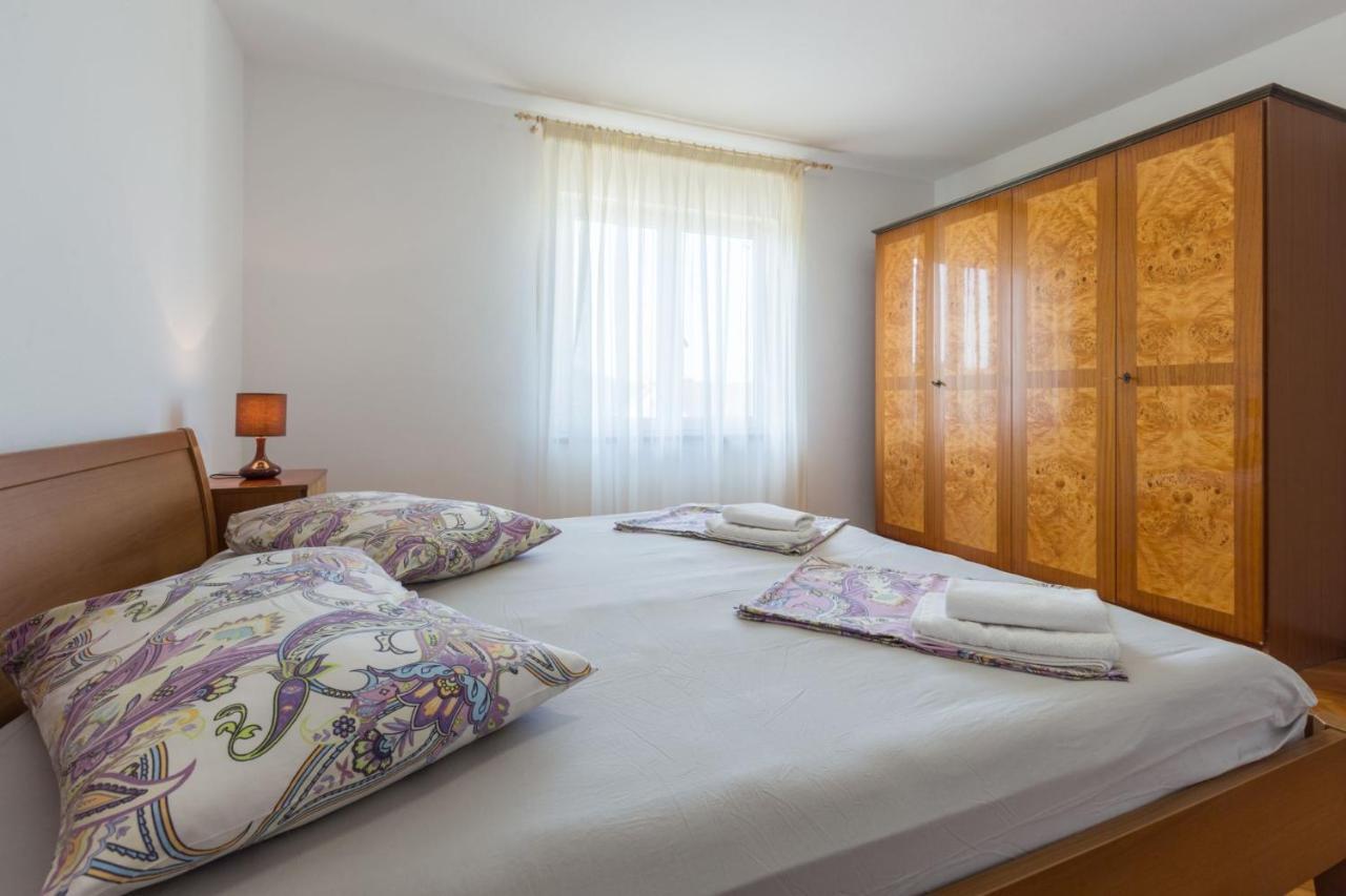 Lovely House Lindi In ポレッチ エクステリア 写真