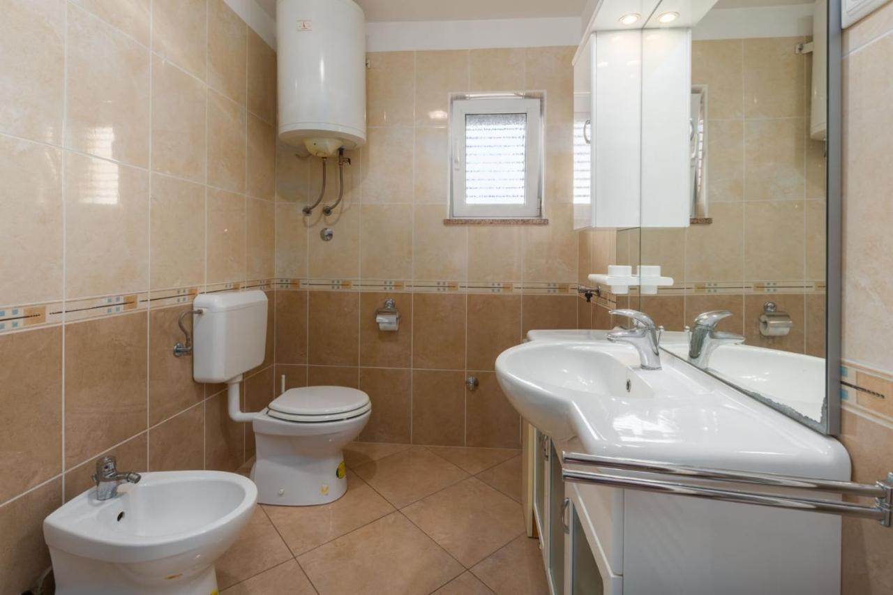 Lovely House Lindi In ポレッチ エクステリア 写真