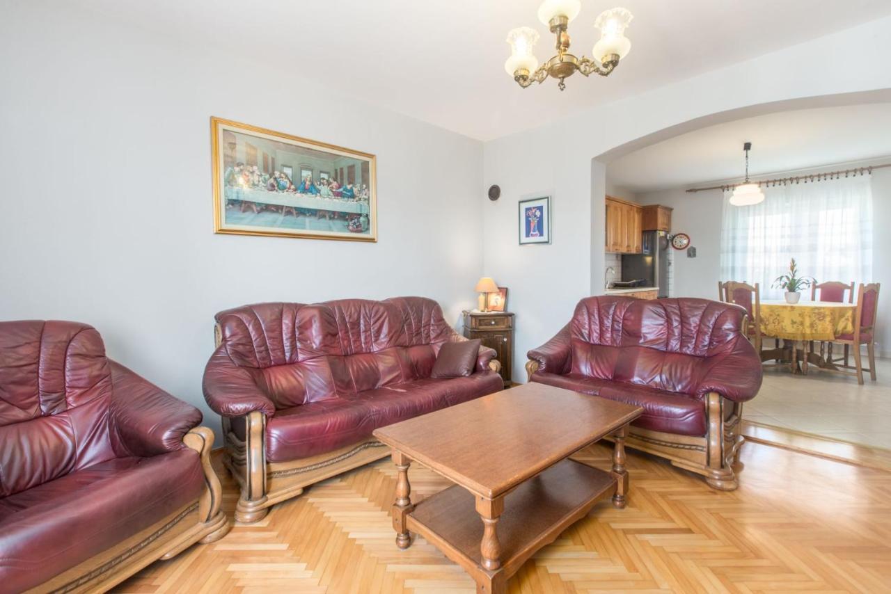 Lovely House Lindi In ポレッチ エクステリア 写真