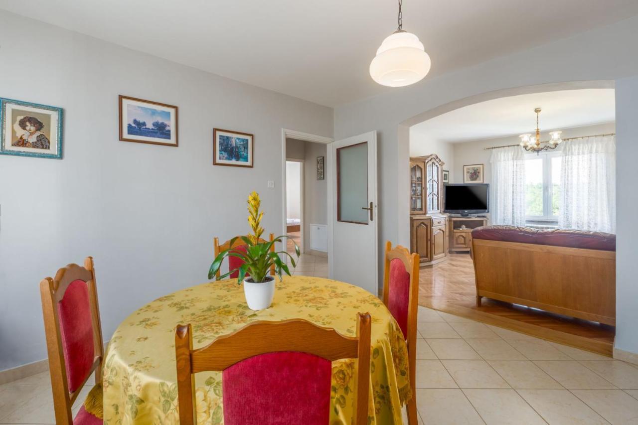 Lovely House Lindi In ポレッチ エクステリア 写真